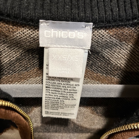 02. WOMENS CHICO’S XXS/XS DETAIL SWEATER - Picture 2 of 6